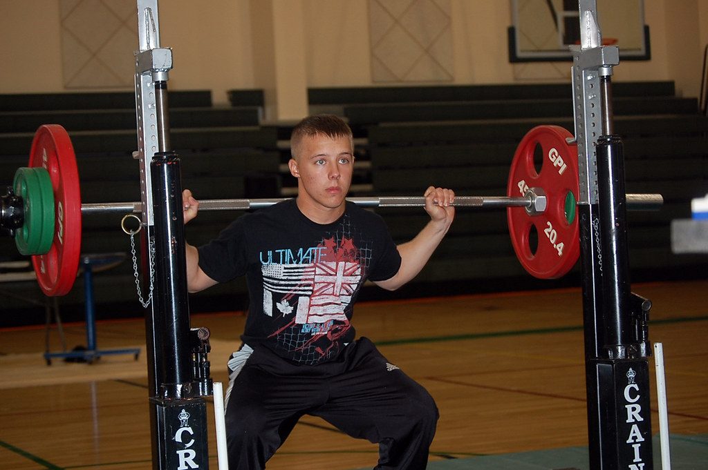 Creatine Supplementation Protocols for Powerlifters