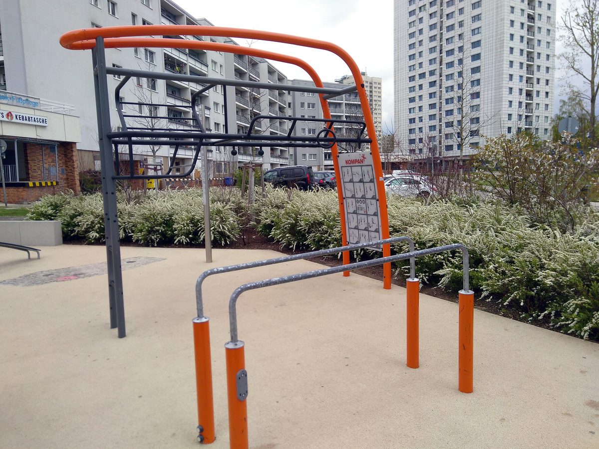 High-Intensity Interval Training (HIIT) for Calisthenics Enthusiasts