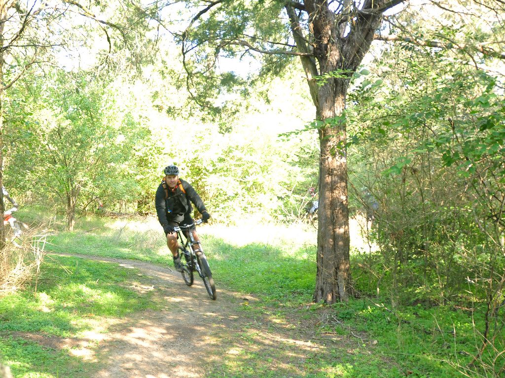 Hydration and Electrolyte Timing for Mountain Bikers