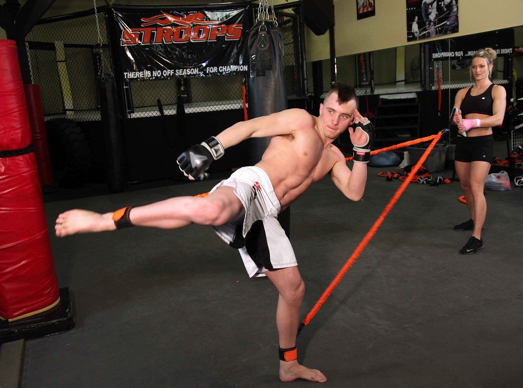 Post-Workout Recovery Meals for Combat Sports Athletes